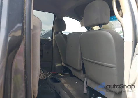 2004 Dodge Ram 1500 Slt/Laramie из США, поврежденный, VIN 1D7HU18D74J178840